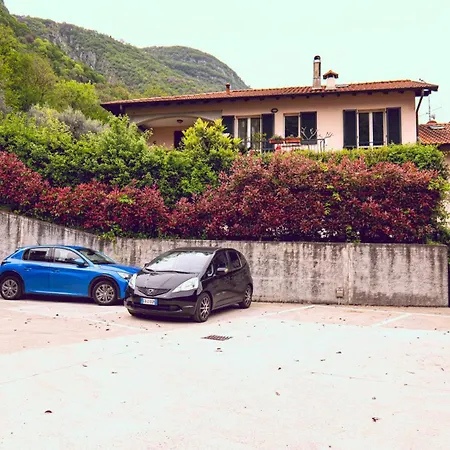 בית נופש A Due Passi Da Bellagio Lake View House With Garden