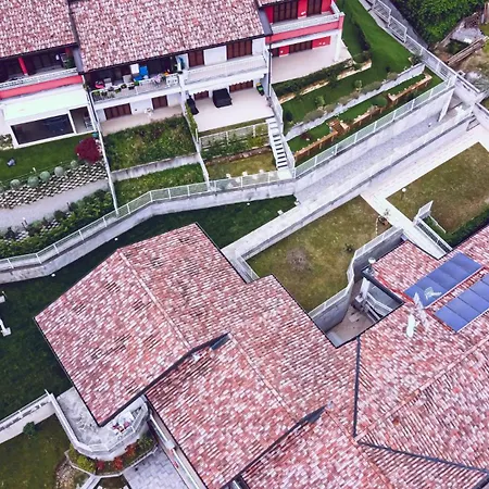 A Due Passi Da Bellagio Lake View House With Garden